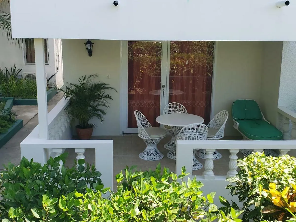 Negril Beach Club Condos Ямайка